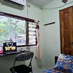 Ngampilan Backpacker Hostel